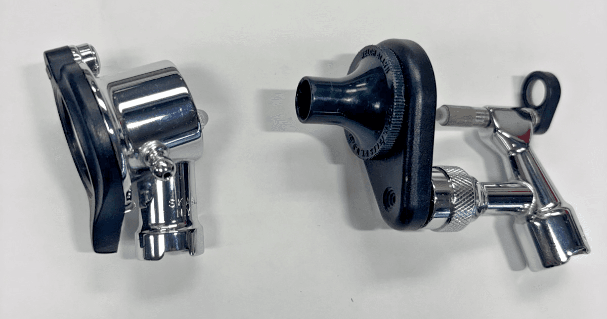 Welch Allyn 2.5v Otoscope - Model # 21600 - older - Image 1