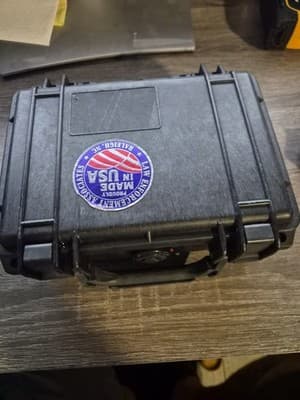 Pelican 1150 Waterproof Protective Hard Case w. Foam Inserts - Image 1