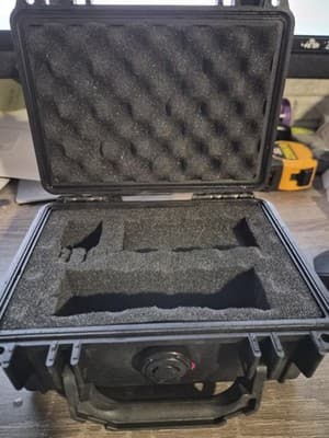 Pelican 1150 Waterproof Protective Hard Case w. Foam Inserts - Thumbnail 6