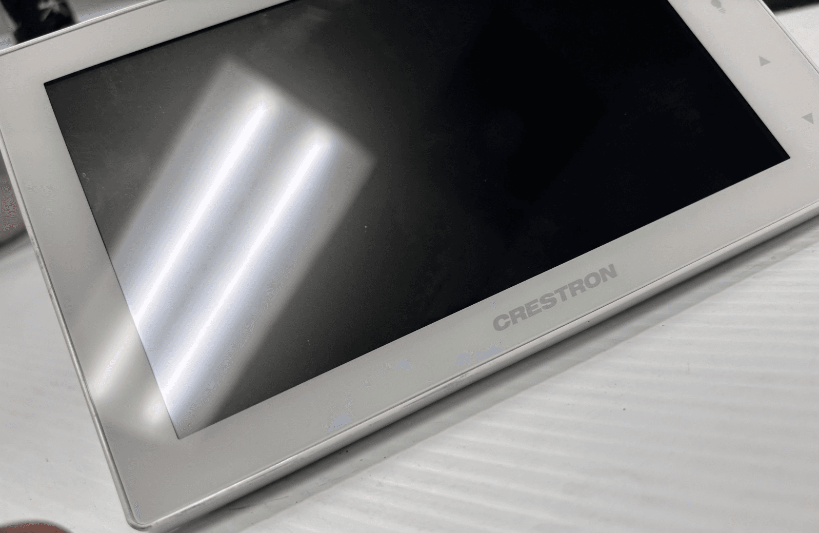 CRESTRON TSW-750-W-S 7" Touch Screen Control Panel - Thumbnail 2