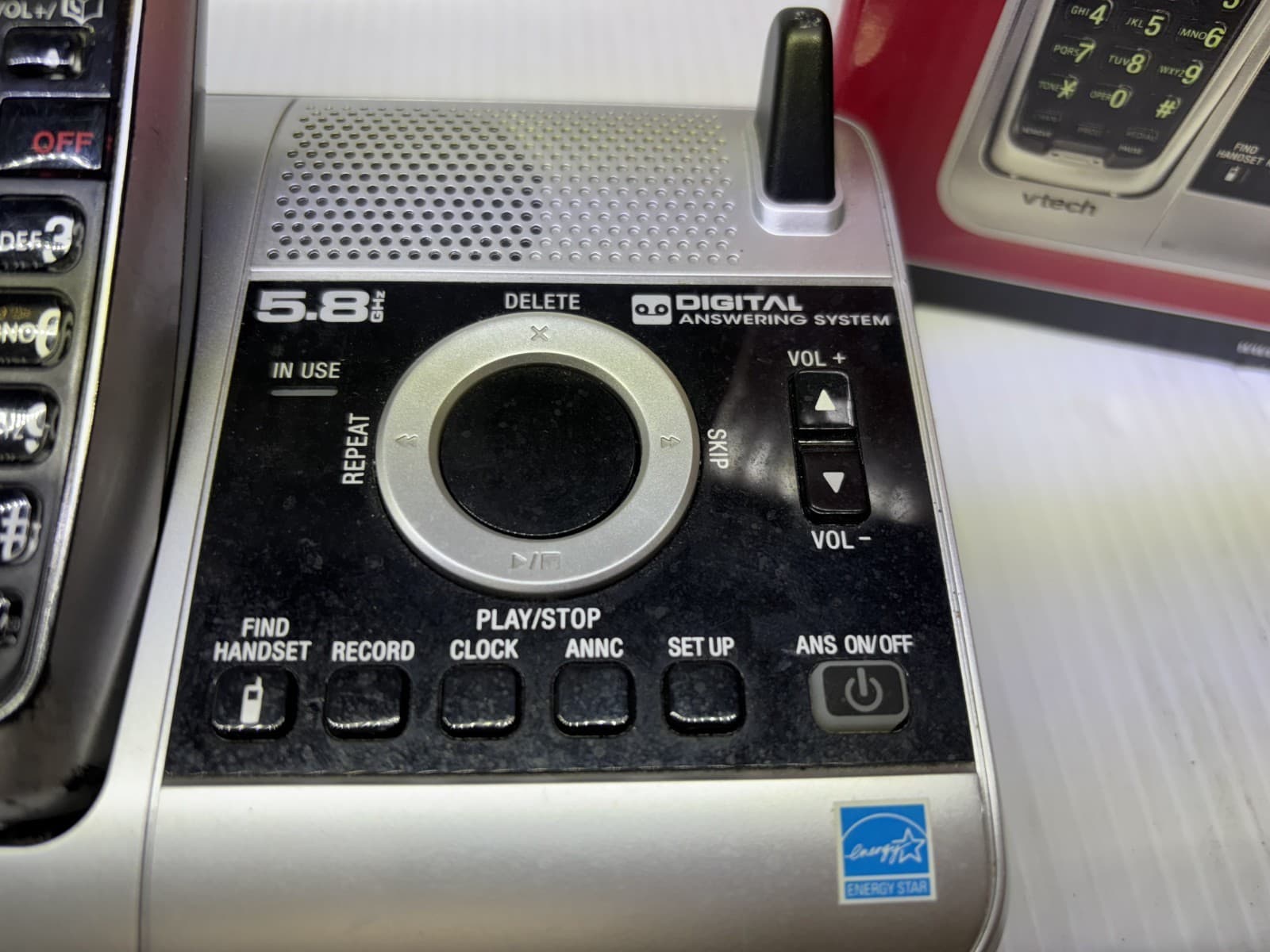 New VTech 5.8GHz Cordless Phone CS5121 With Digital Answering System Caller ID - Thumbnail 4