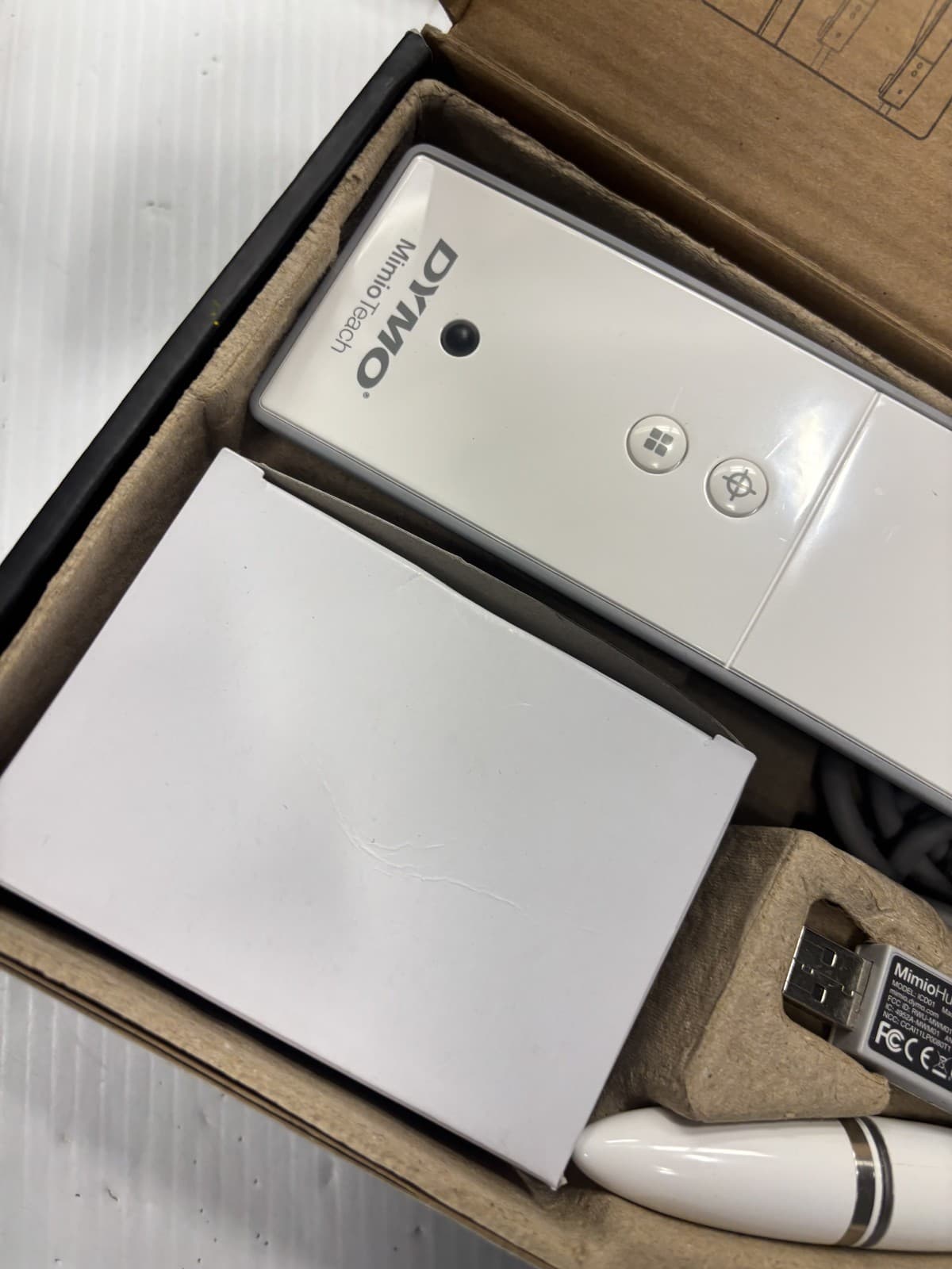 MimioTeach ICD02-01 Interactive Whiteboard System - Thumbnail 2