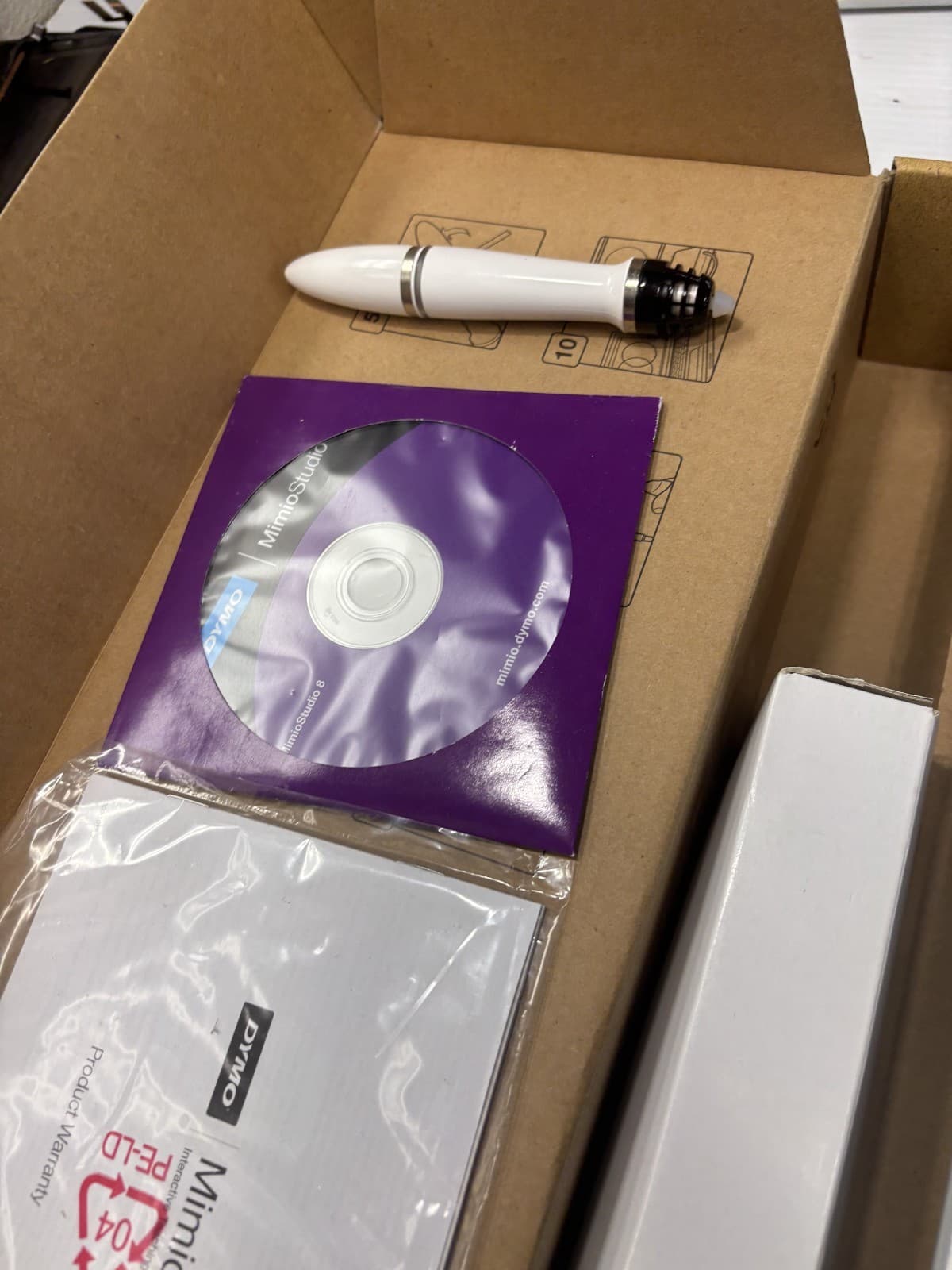 MimioTeach ICD02-01 Interactive Whiteboard System - Thumbnail 3