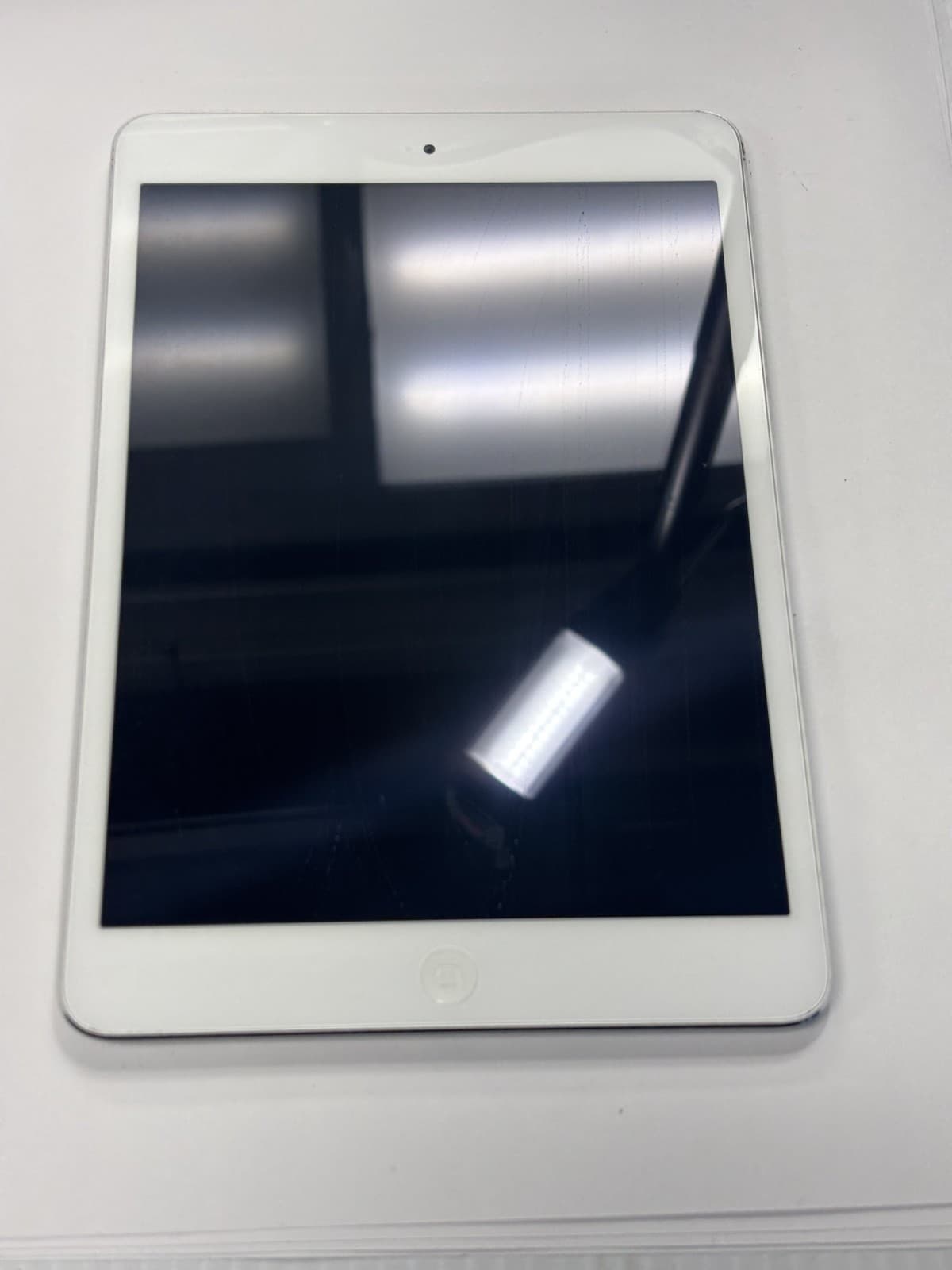 Apple iPad Mini 2 16GB silver WiFi - a1489 - Thumbnail 2