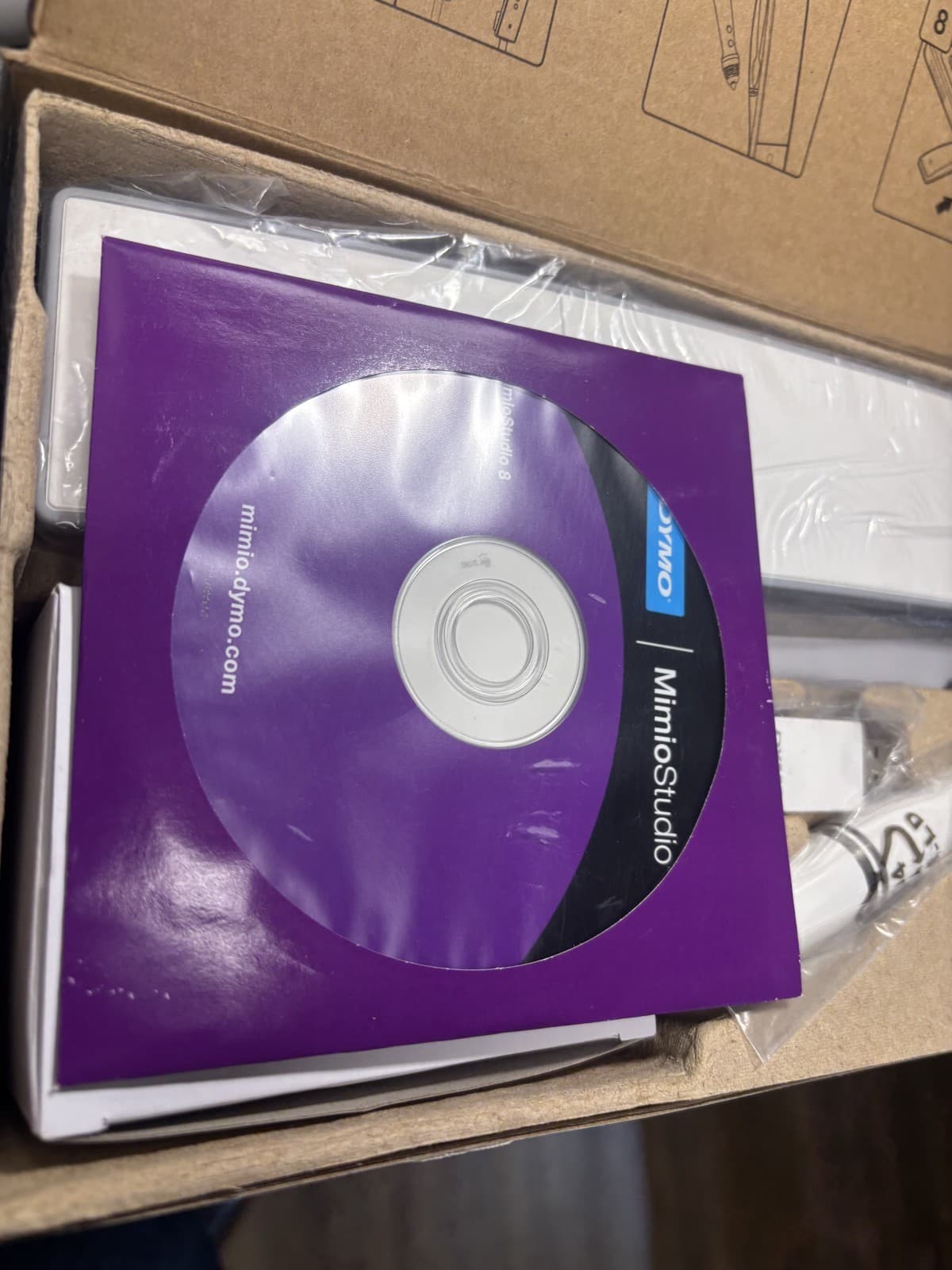 MimioTeach ICD02-01 Interactive Whiteboard System - Thumbnail 4