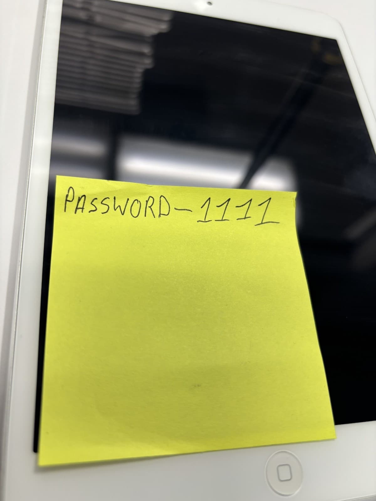 Apple iPad Mini 2 16GB Space Gray WiFi - a1489 - Thumbnail 5