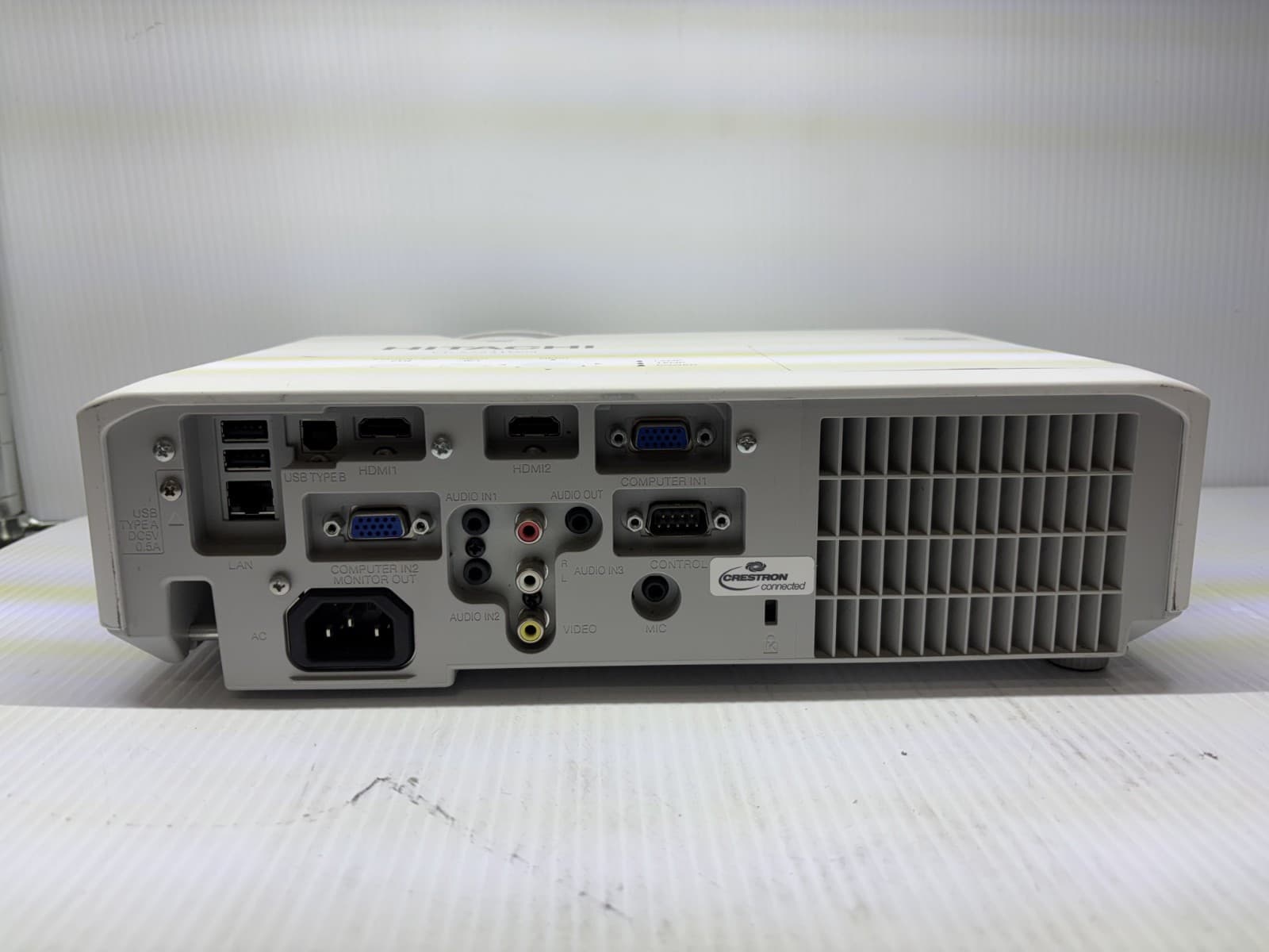 HITACHI CP-X2541WN LCD Projector - Thumbnail 8