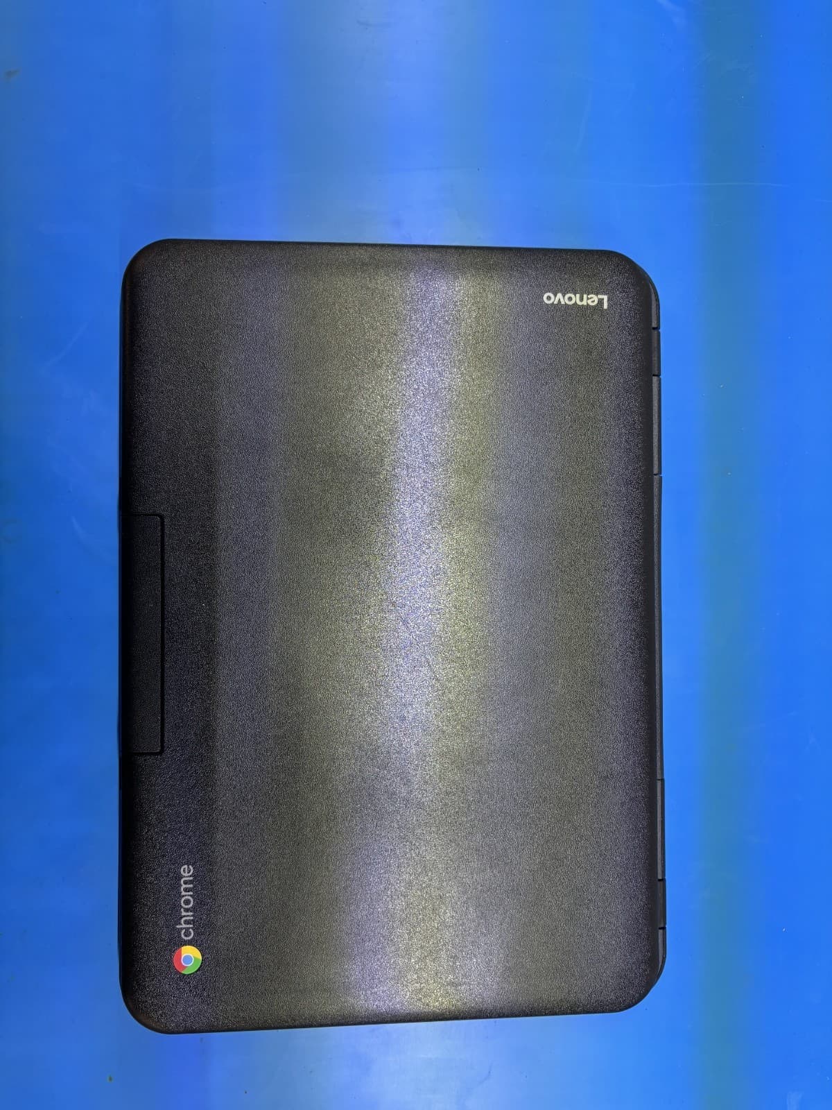 Lenovo Chromebook N22 11.6" Intel N3050 @ 1.60GHz 4GB RAM 16GB eMMC - Thumbnail 2