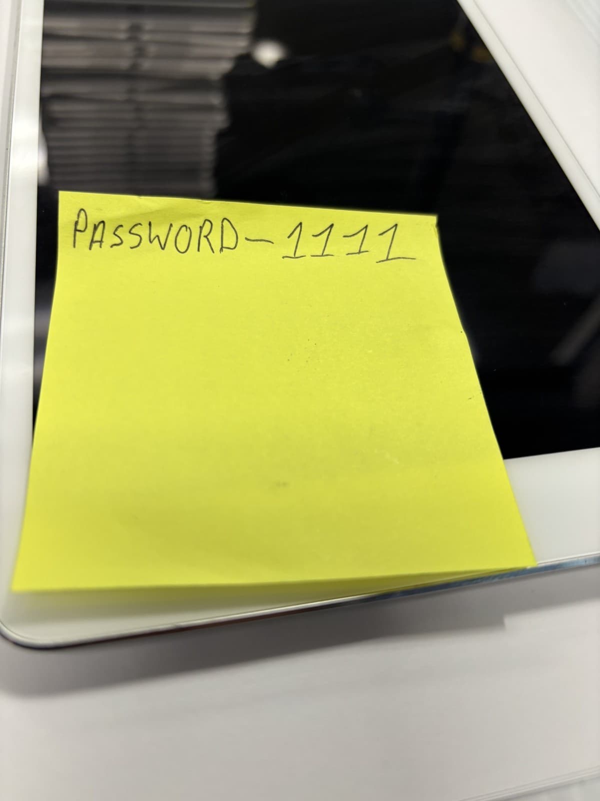 Apple iPad Mini 2 16GB Space Gray WiFi - a1489 - Thumbnail 5