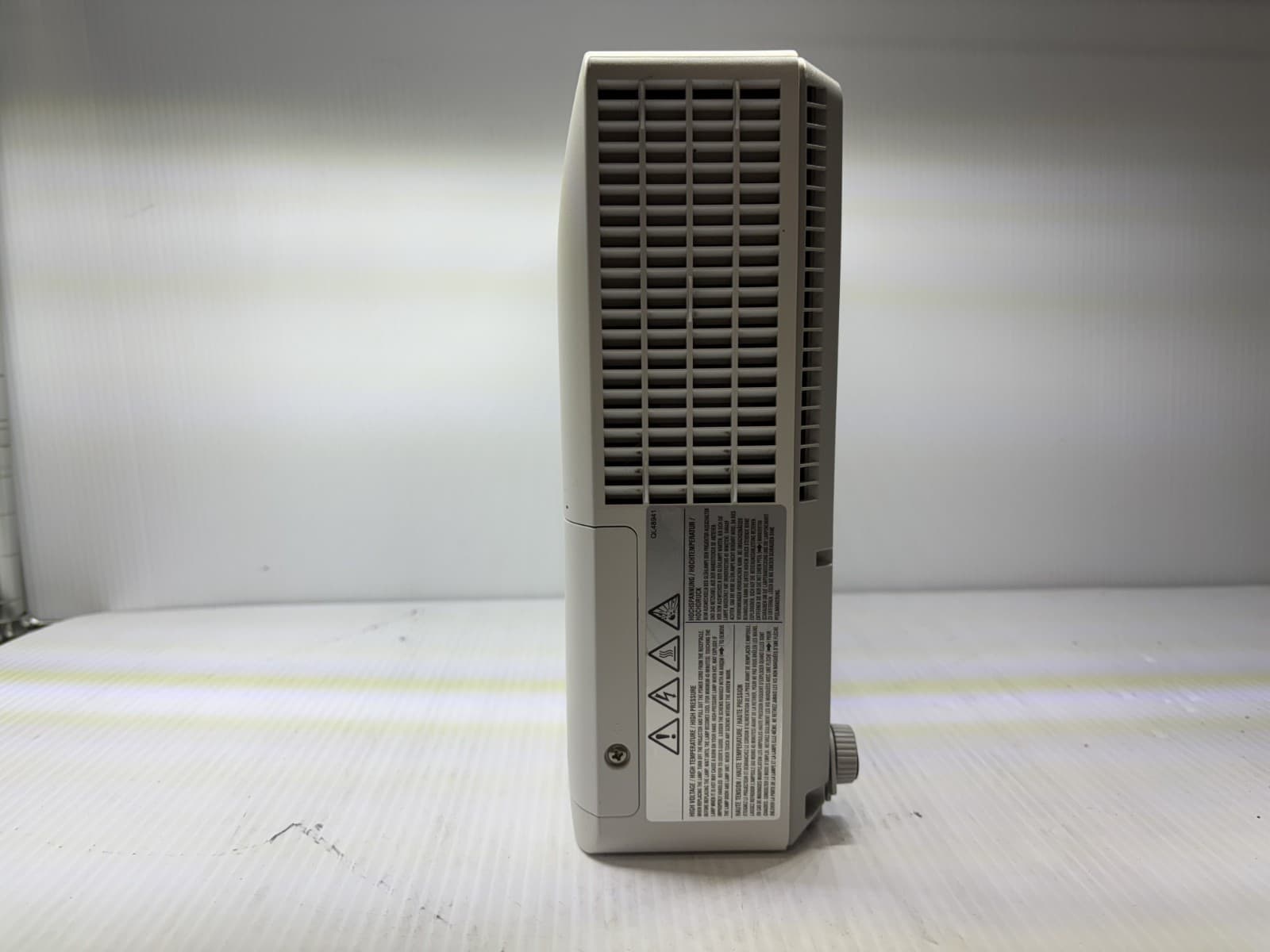 HITACHI CP-X2541WN LCD Projector - Thumbnail 7