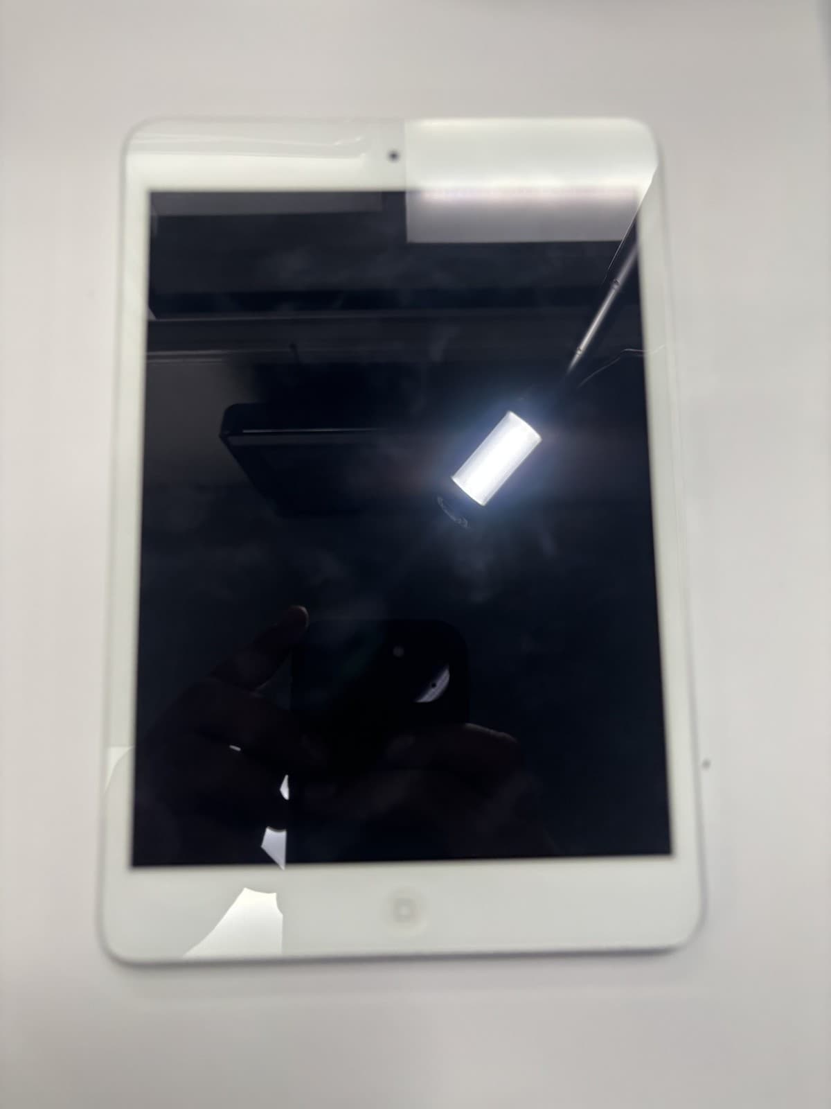 Apple iPad Mini 2 16GB silver WiFi - a1489 - Thumbnail 2