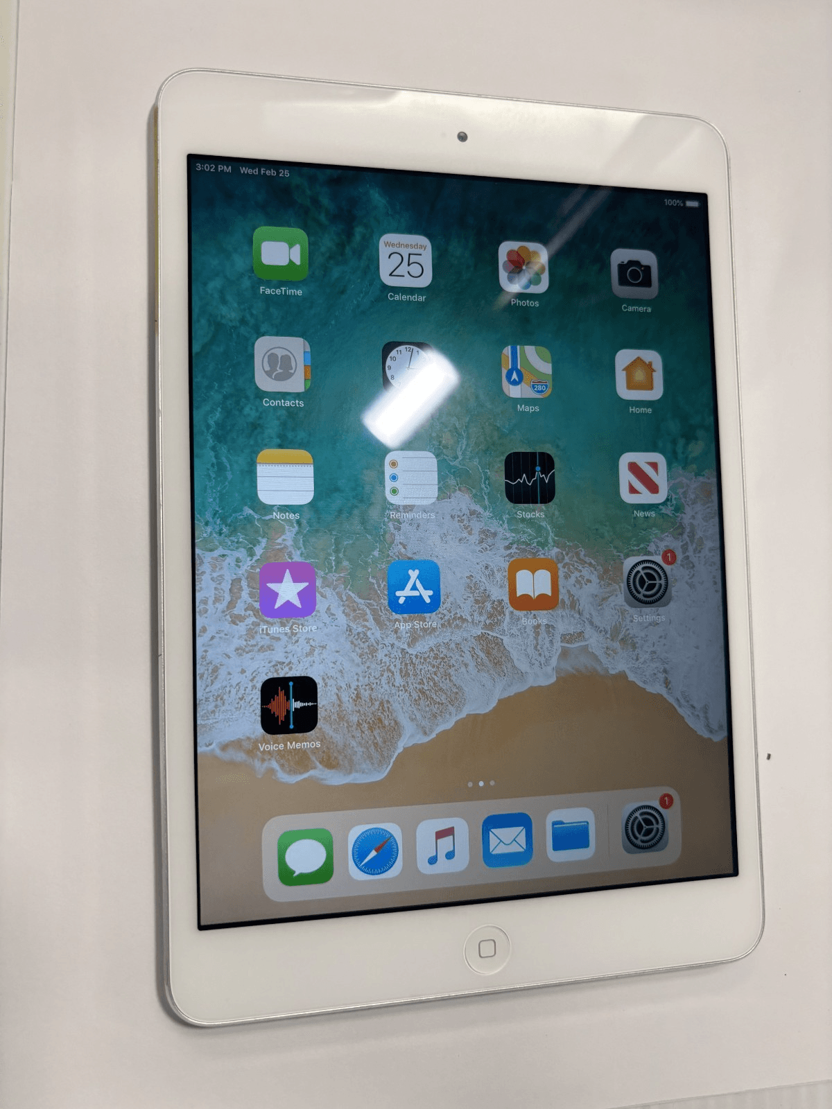 Apple iPad Mini 2 16GB silver WiFi - a1489 - Image 1