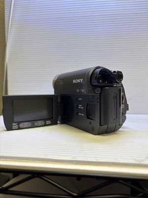 Sony NTSC 1MP MiniDV Handycam Camcorder 25x Zoom Video Transfer - VGC (DCR-HC48) - Thumbnail 3