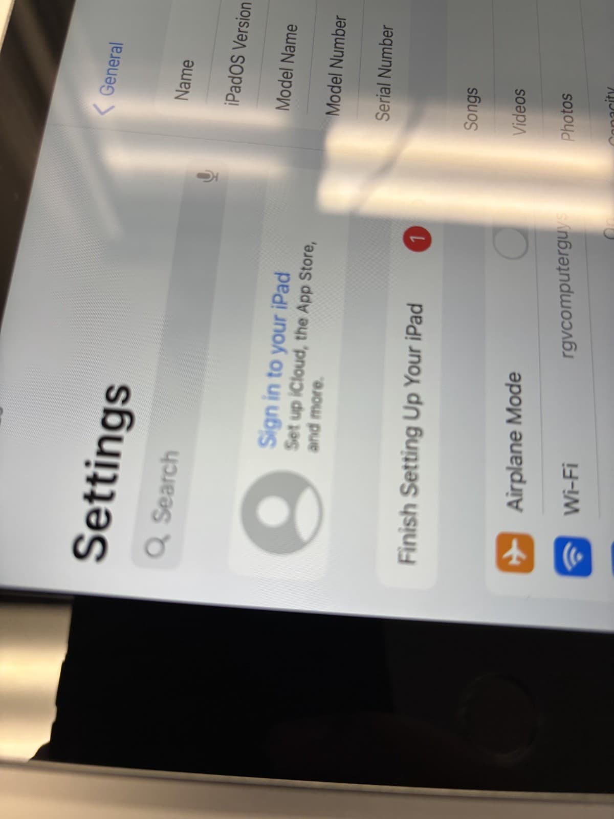 Apple iPad 6th Gen A1893 32GB Wi-Fi - Space Grey - Thumbnail 4