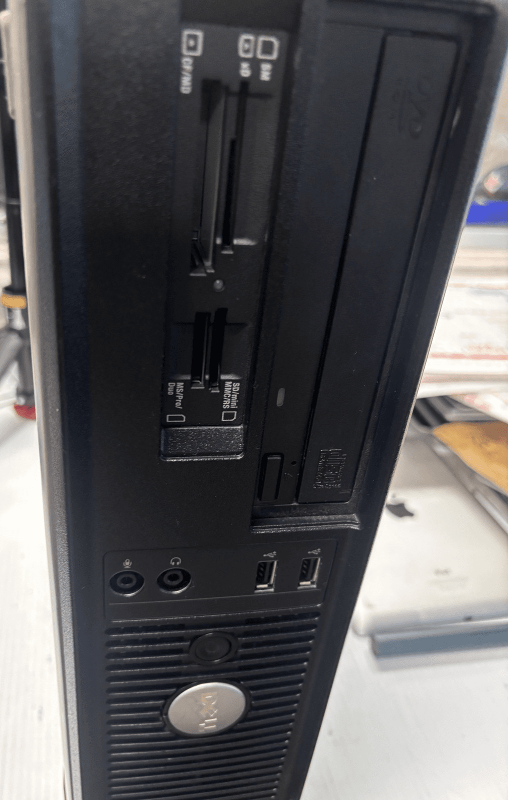 Dell Optiplex 760 windows xp 3 gb ram 128gb ssd - Thumbnail 2