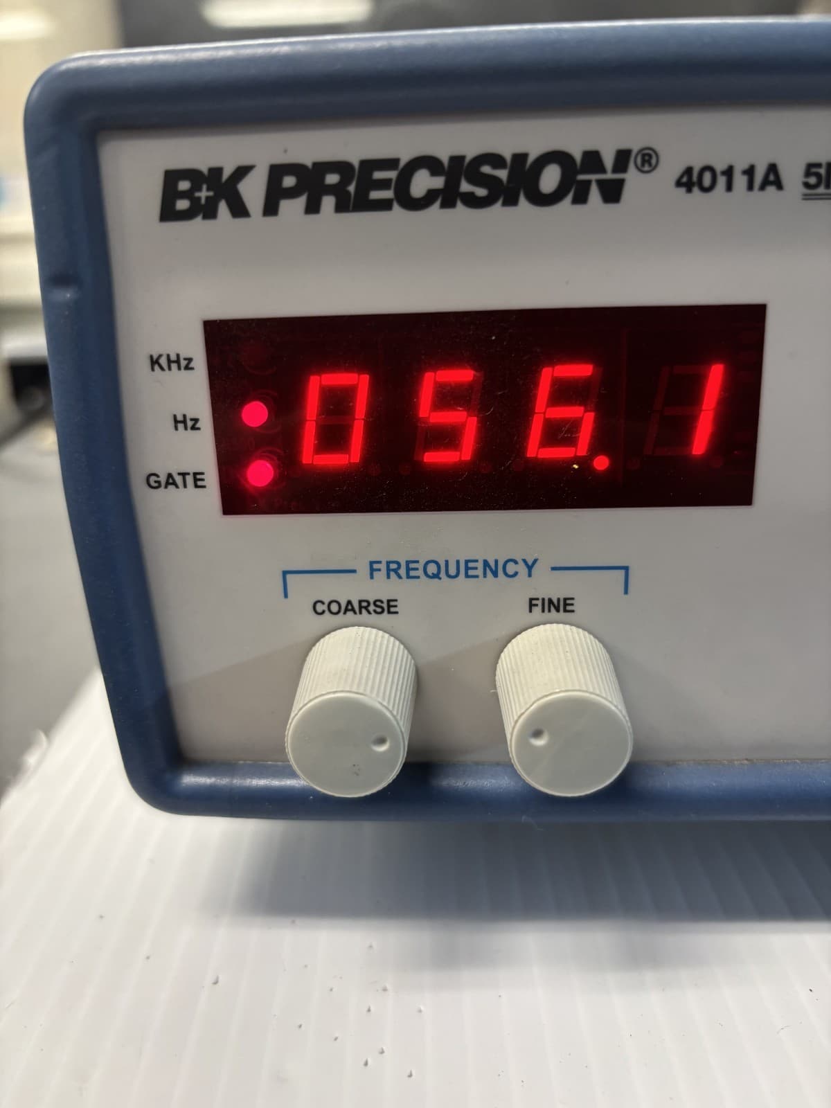 BK Precision 4011A 5MHz Function Generator turns on sold as is - Thumbnail 3