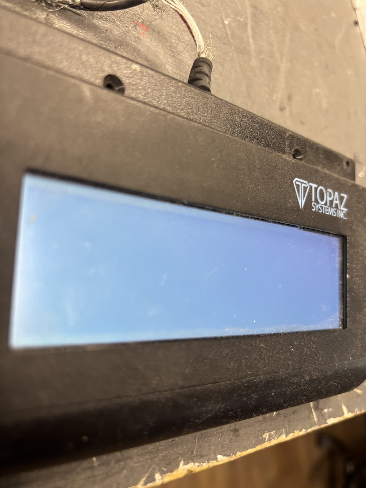 Topaz SignatureGem Signature Pad T-LBK462-BSB-R turns on no further testing - Thumbnail 2