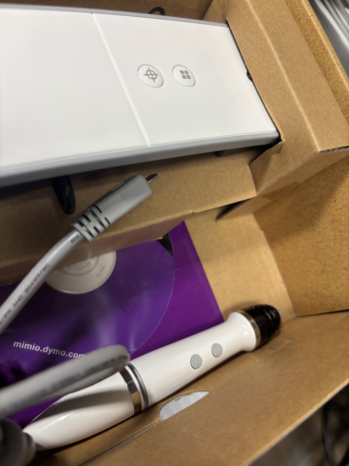 MimioTeach ICD02-01 Interactive Whiteboard System - Thumbnail 4