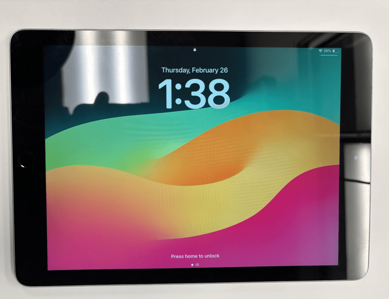 Apple iPad 6th Gen A1893 32GB Wi-Fi - Space Grey - Image 1