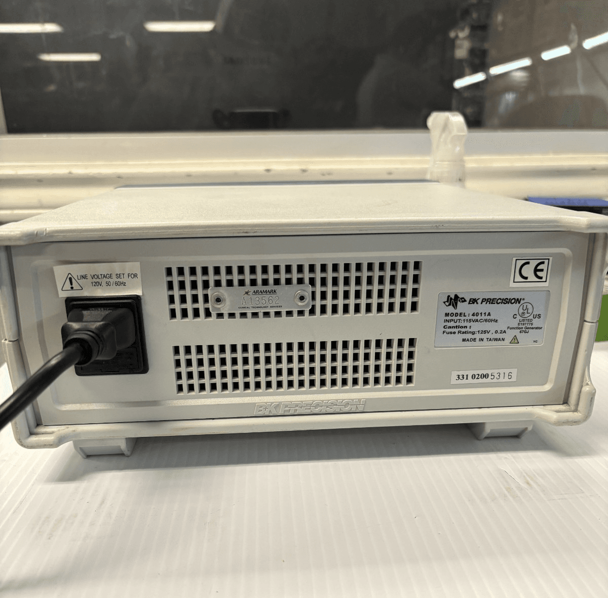 BK Precision 4011A 5MHz Function Generator turns on sold as is - Thumbnail 5