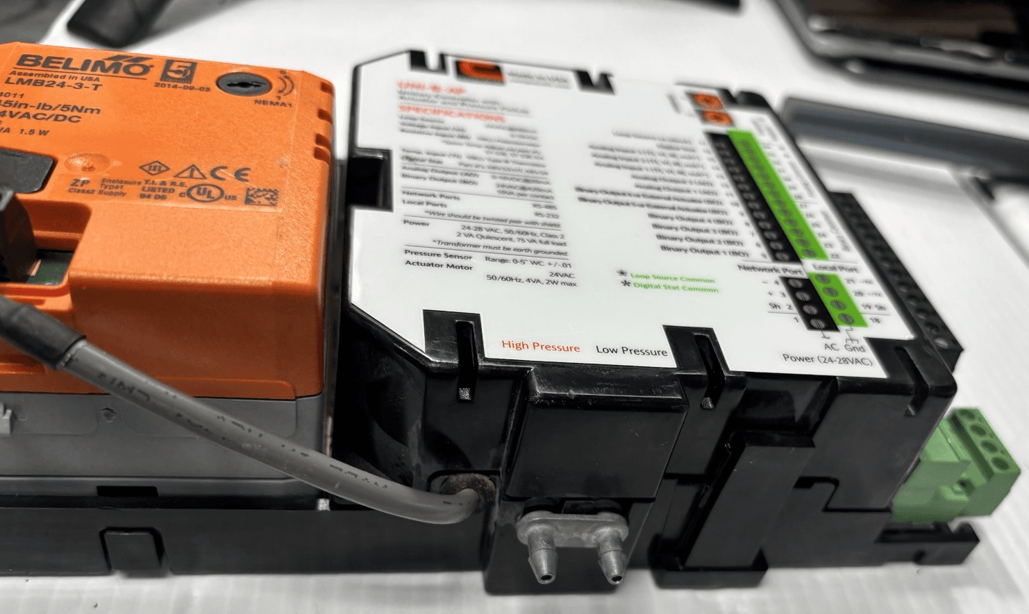 Circon VAV-332-IMV Controller, Belimo LMB24-3-T Actuator - UNTESTED - Thumbnail 3