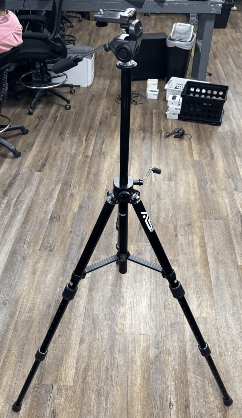 Smith Victor 5ft Photography Light Stand Tripod Black 3 Sections - Image 1
