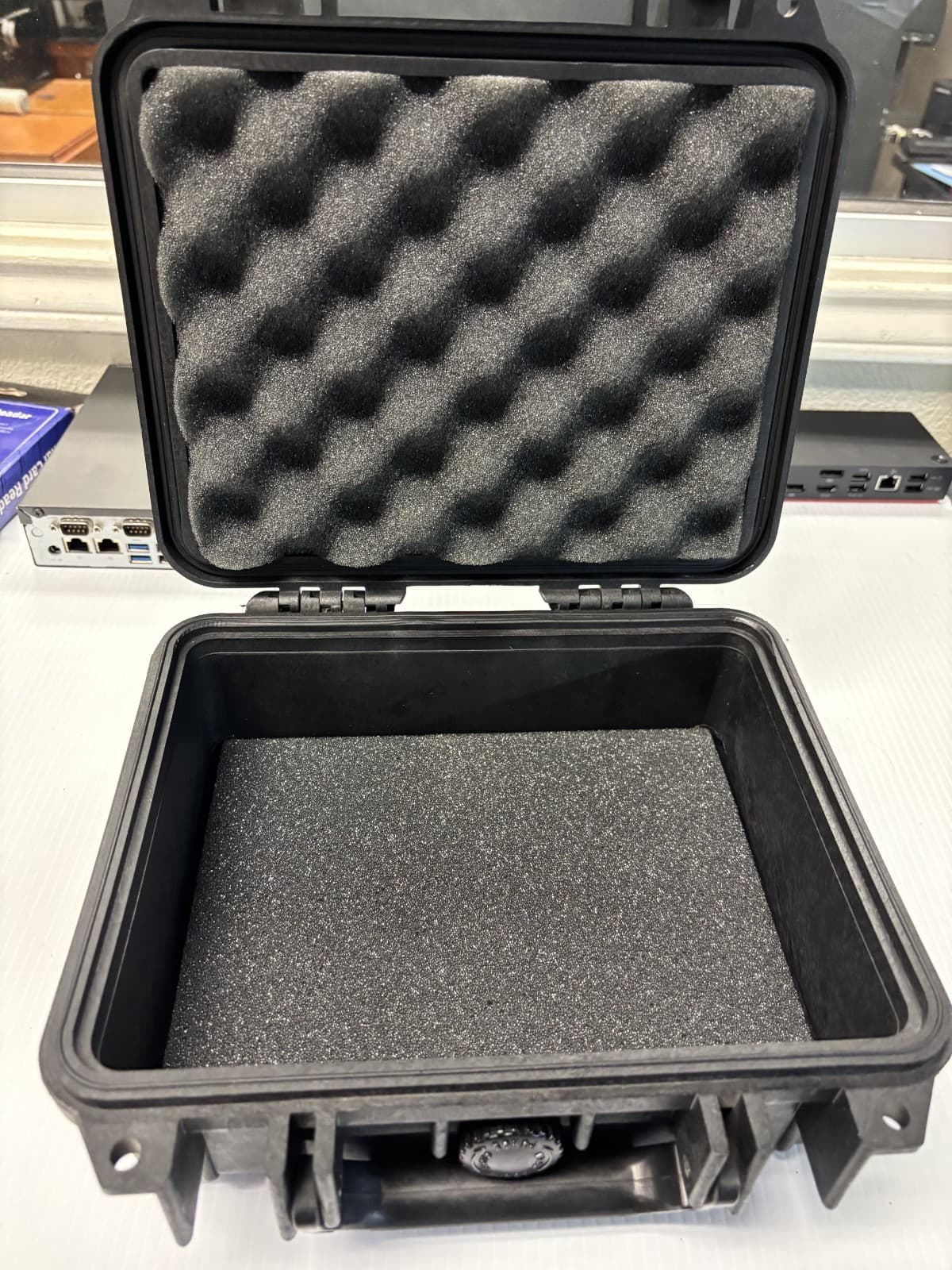 Pelican 1200 Watertight Mini-S Hard Case - Black - Thumbnail 3