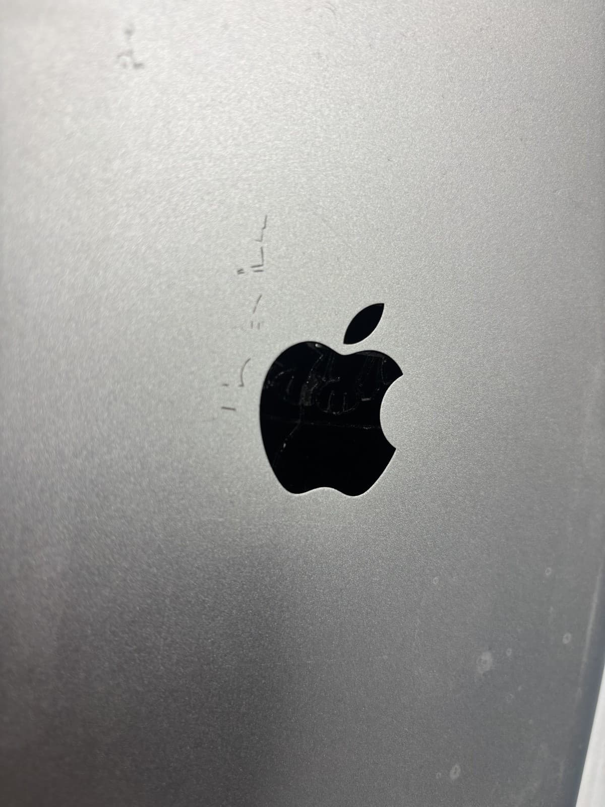 Apple iPad A1458 Tablet Silver Black iOS Apple iPad Series Model A1458 - Thumbnail 4