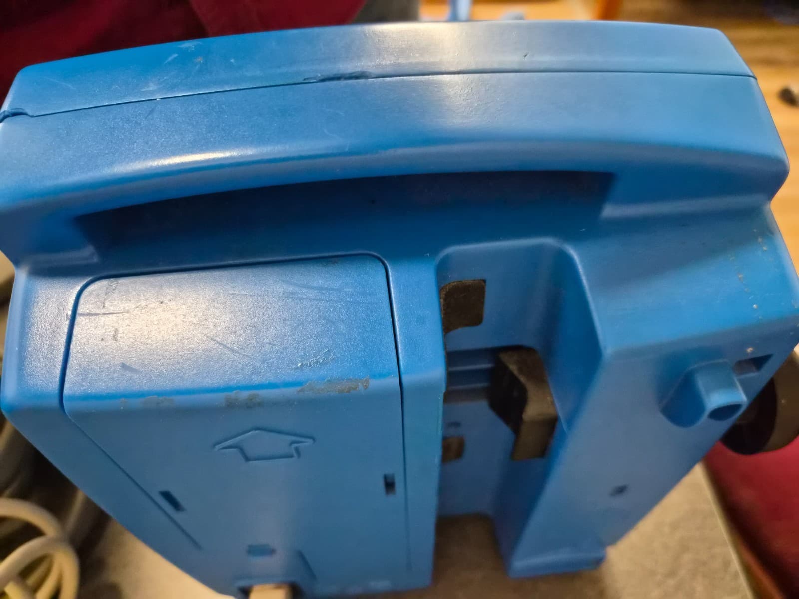 GE Dinamap Pro 400V2 Vital Signs Monitor - Thumbnail 3