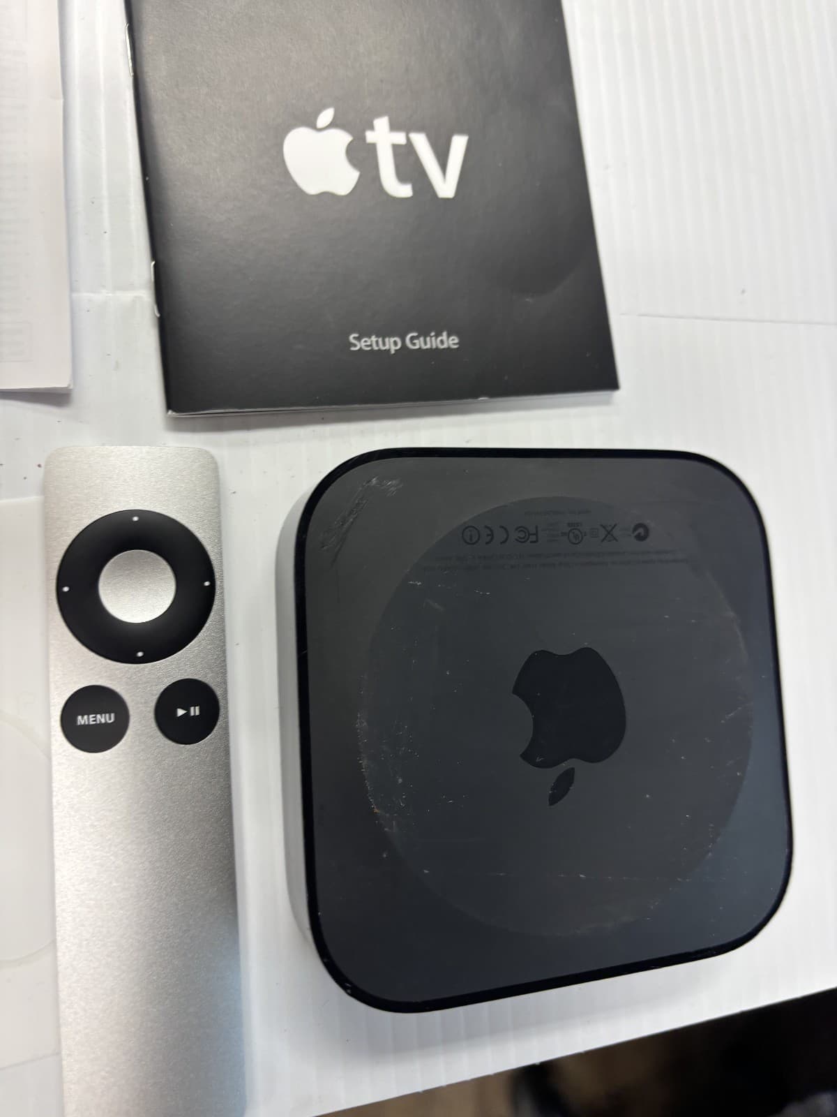 Apple TV 3rd Generation (2013) + Remote Used A1469 - Thumbnail 2