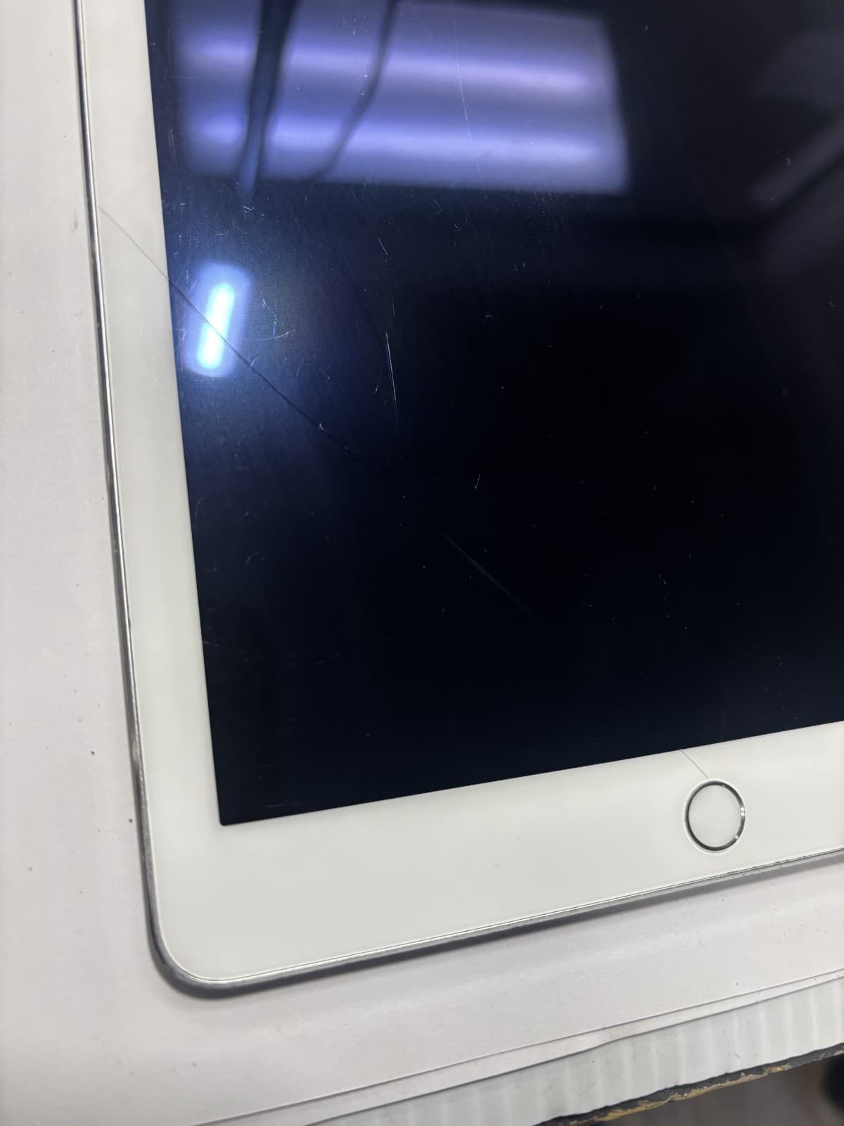 Apple iPad Air 2 - A1566 - 16GB - White/Silver - WiFi Only - Thumbnail 7