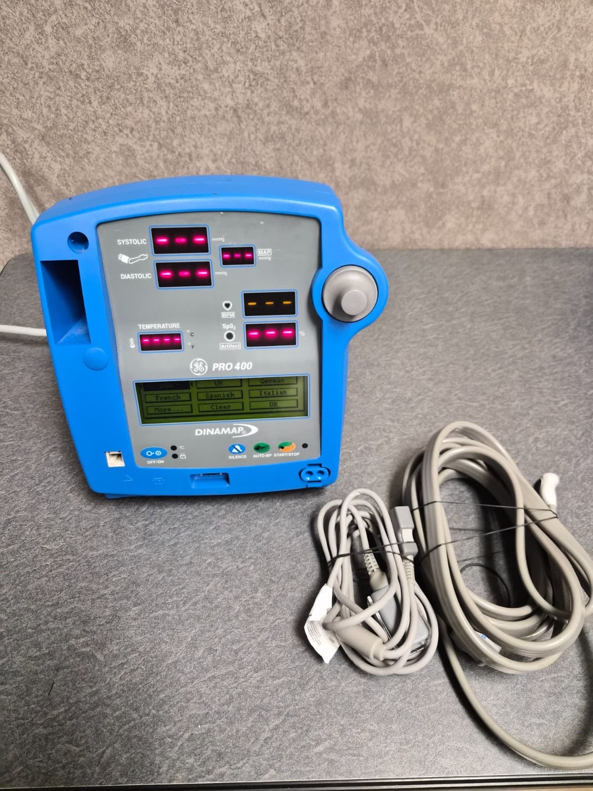 GE Dinamap Pro 400V2 Vital Signs Monitor - Thumbnail 3