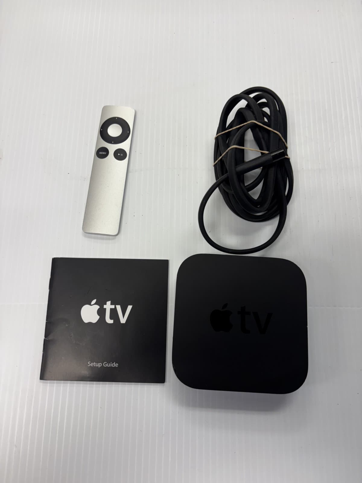 Apple TV 3rd Generation (2013) + Remote Used A1469 - Image 1