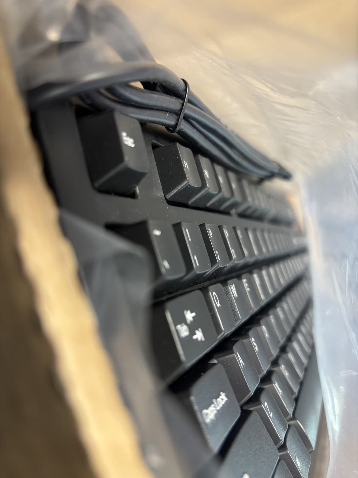 howard KB-2971 Mechanical Computer Keyboards - Thumbnail 2