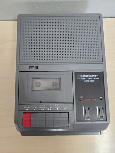 School Mate HA-790 MPC-710AV Cassette Recorder - Image 1
