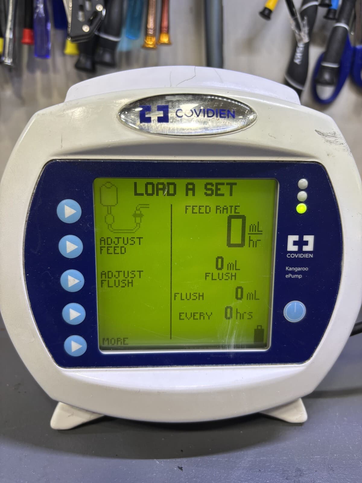 LOT-8 COVIDIEN KANGAROO EPUMPS ,POWER-ON **READ** - Thumbnail 3