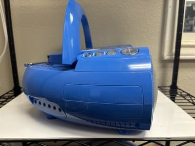 Hamilton Buhl Portable Bluetooth CD Player with Casssette Recorder and FM Radio - Thumbnail 2