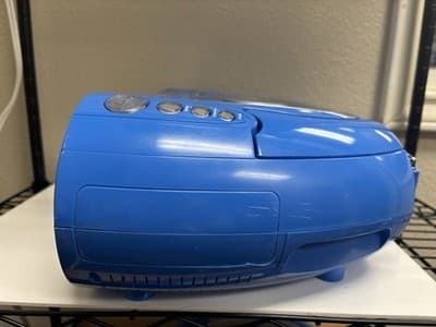 Hamilton Buhl Portable Bluetooth CD Player with Casssette Recorder and FM Radio - Thumbnail 5