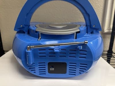 Hamilton Buhl Portable Bluetooth CD Player with Casssette Recorder and FM Radio - Thumbnail 3