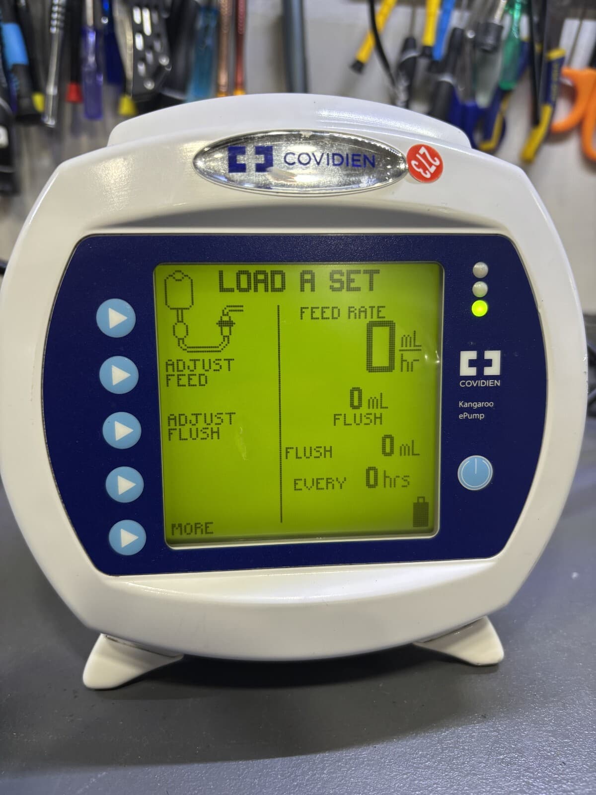 LOT-8 COVIDIEN KANGAROO EPUMPS ,POWER-ON **READ** - Thumbnail 2