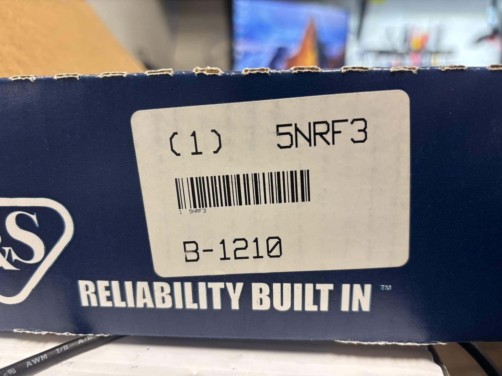 T & S Brass B-1210 Deck Mounted Pedestal Type Glass Filler - In SEALED Packaging - Thumbnail 3