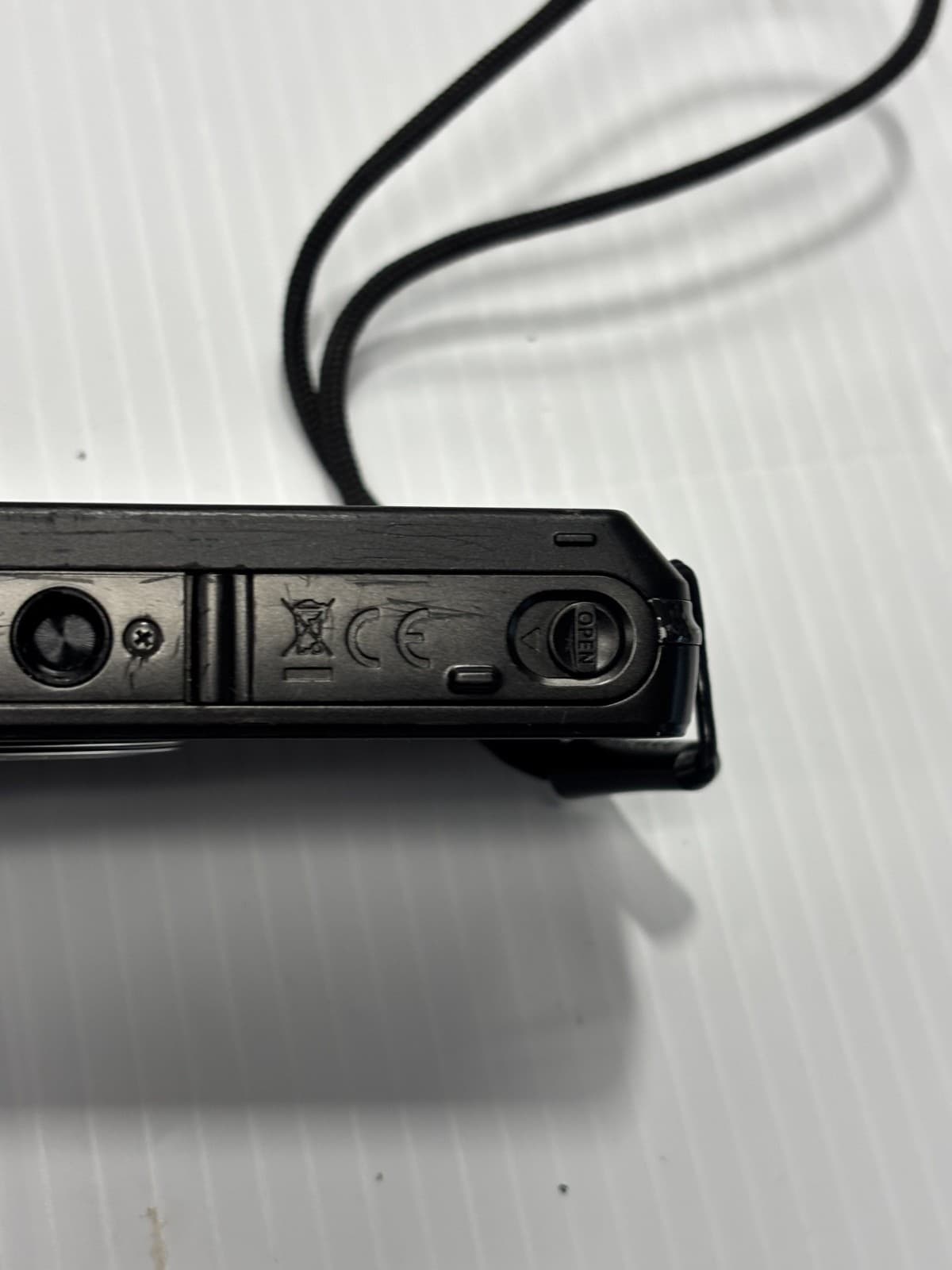 Samsung ST Series ST700 Dual View Digital Camera new bat/charger - Thumbnail 8