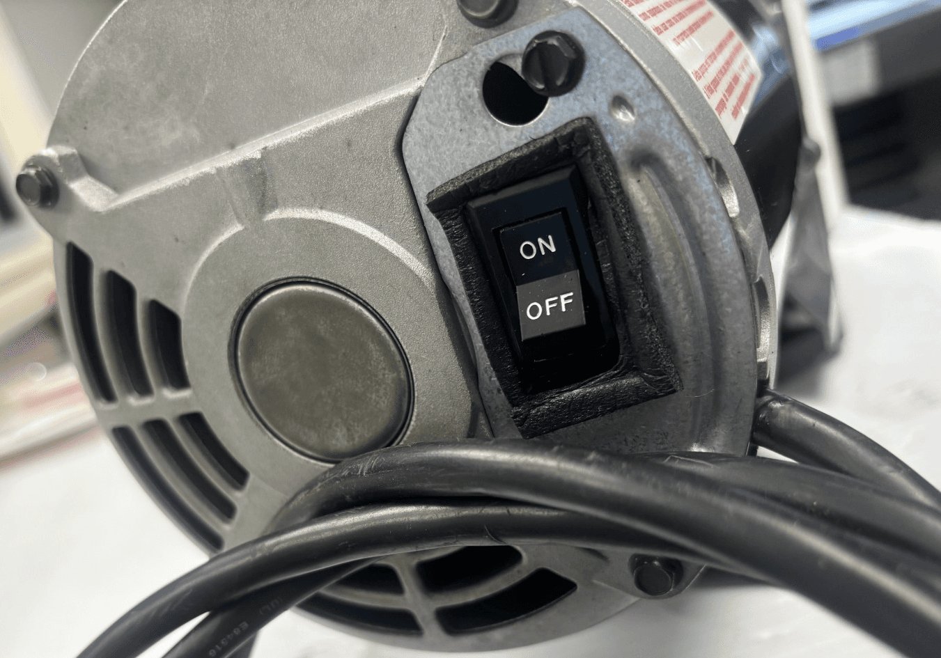 JB Industries DV-142N Platinum 5 CFm Vacuum Pump with vacuum pump oil - Thumbnail 6