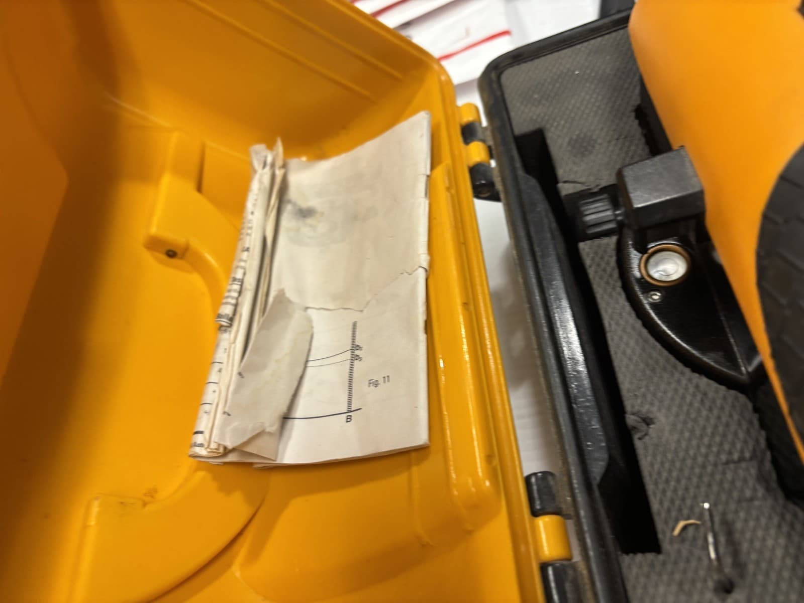 + CST/berger 24x Pal/Sal w/ Hard Shell Case sold as is - Thumbnail 4