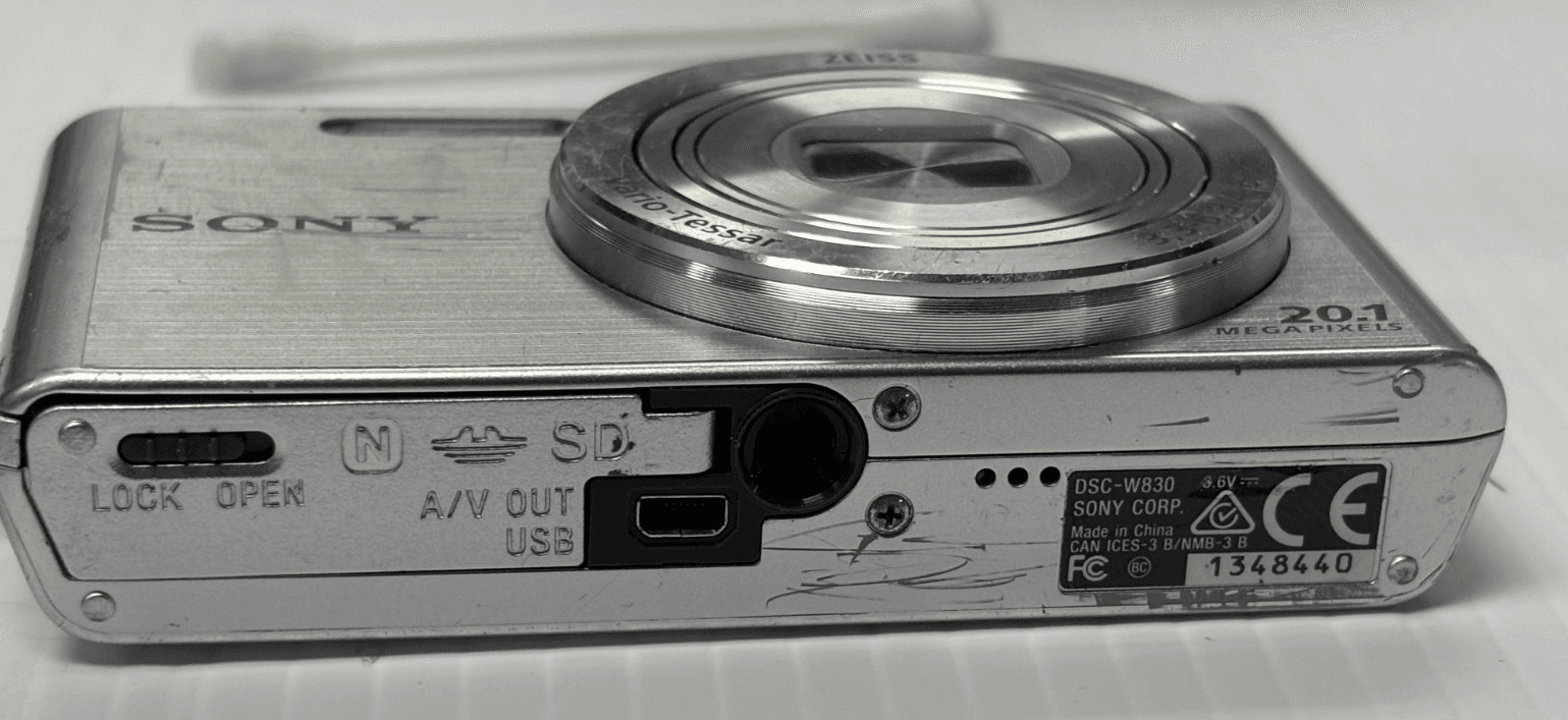 Sony Cyber-shot DSC-W80 optical steady shot 8x optical zoom 20.1 mega pixels - Thumbnail 3