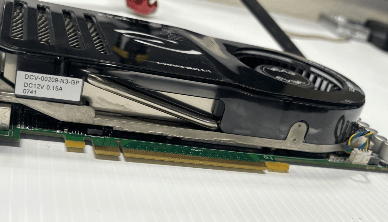 EVGA e-GeForce 8800 GTS 320MB Graphics Card - Thumbnail 4