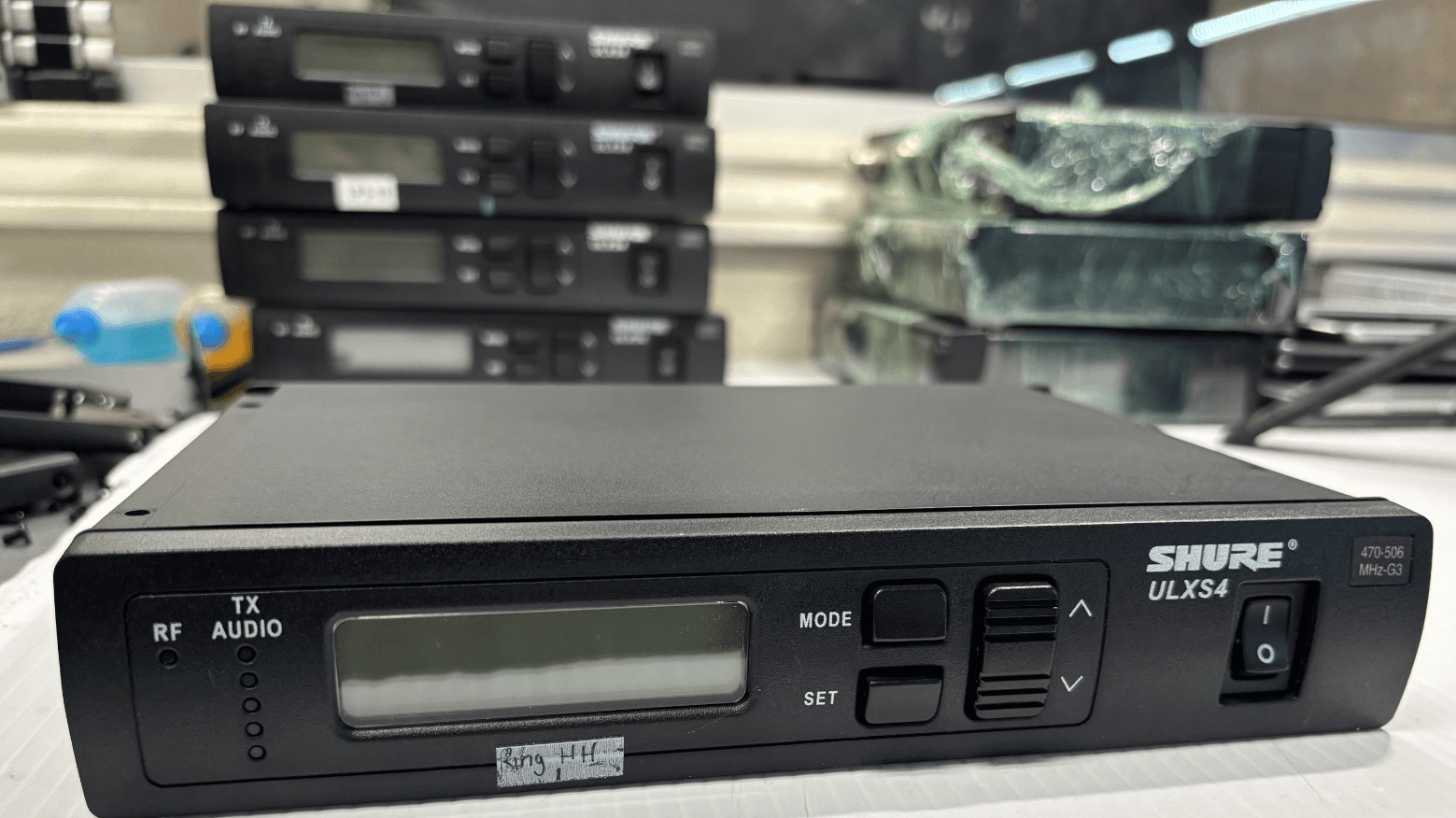 Shure ULXS4 Wireless Standard Receiver 470-506 MHz UNIT ONLY FREE S/H - Image 1