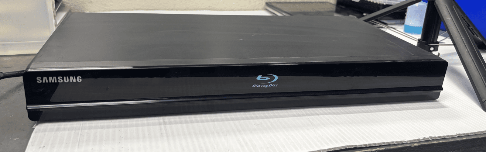 Samsung BD-P1600 Blu-Ray Player TESTED NO REMOTE - Image 1