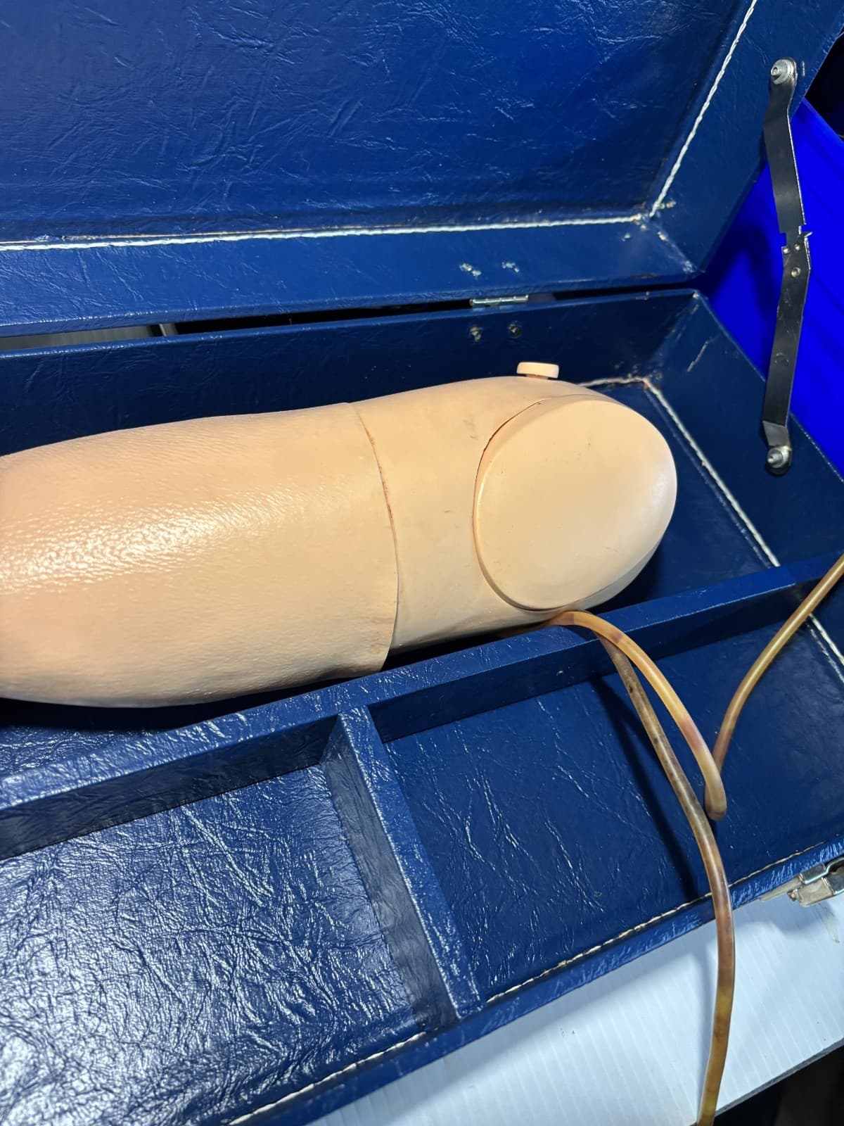 LIFEFORM REPLICAS right arm sold as is - Thumbnail 3