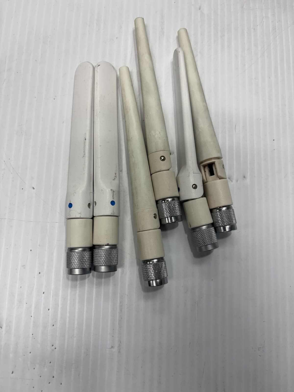 Lot of 3 and 3WiFi Antenna 2.4GHz/5GHz for Cisco - Image 1